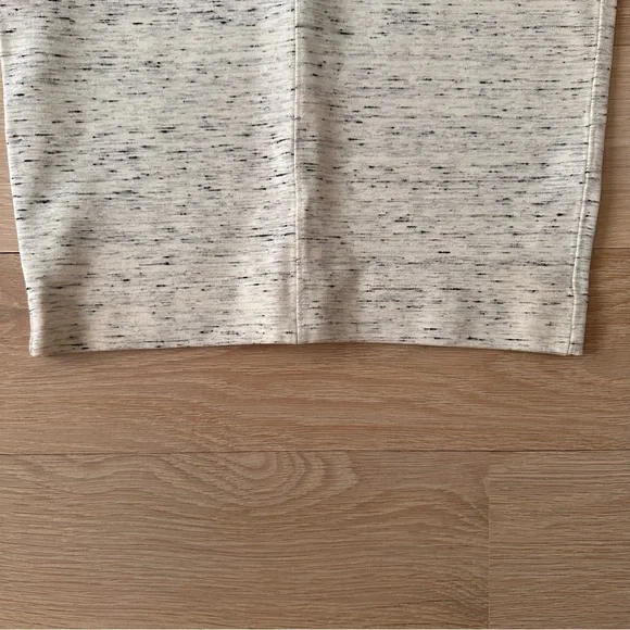 WILFRED SKIRT - SIZE SMALL - GREAT CONDITION - Picture 4 of 4